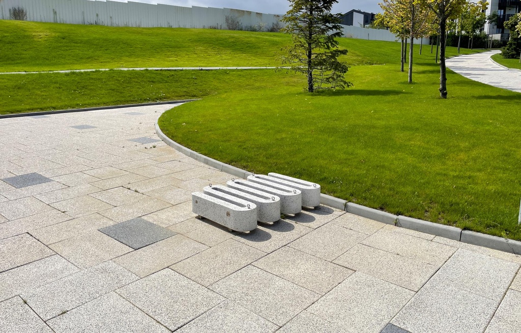 ETE Pictures BIKE RACK 166 2AF0DEC8-305F-CB52-0B13-9605F0066340.jpg